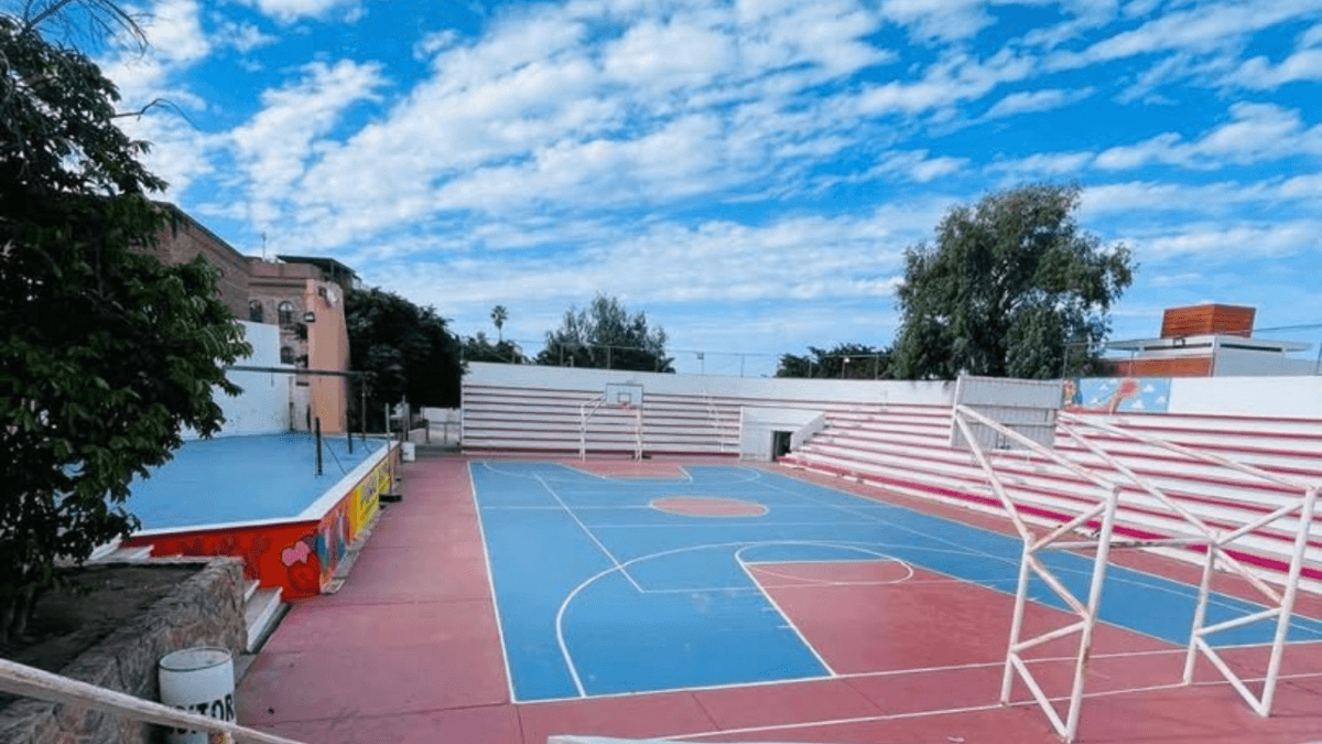 Todos Santos Auditoruim